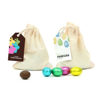 Huevos de chocolate de Pascua en saco de algodón