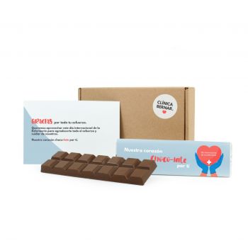 Caja postal con tableta de chocolate - Día Enfermería