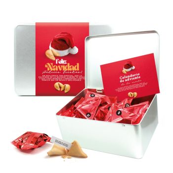 Calendario de adviento con galletas de la fortuna en lata