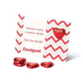 Tarjeta con corazón de chocolate
