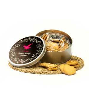 Galletas de mantequilla en caja metálica