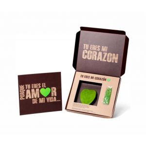 Planta en forma de corazón en caja personalizada